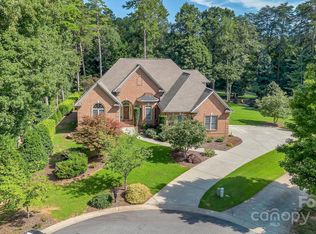 101 Cabana Dr, Mooresville, NC 28117
