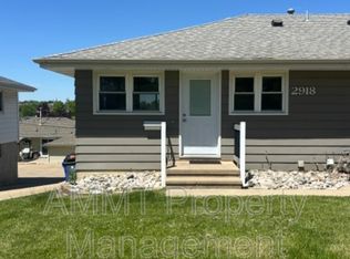 2918 Johnson Ave NW #1, Cedar Rapids, IA 52405