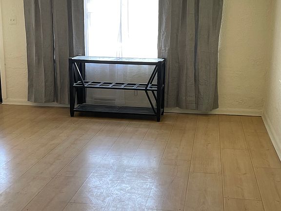 5th image of 1655 Sheridan Blvd #1655