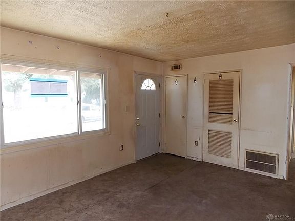 4th image of 504 Florence Ave