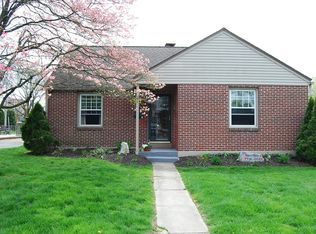 800 Rhoads Ave, Boyertown, PA 19512