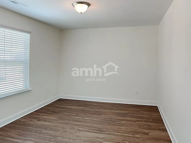 2147 Laurel Village Cir — Photo 16