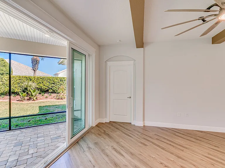 1398 Tullagee Ave — Photo 13