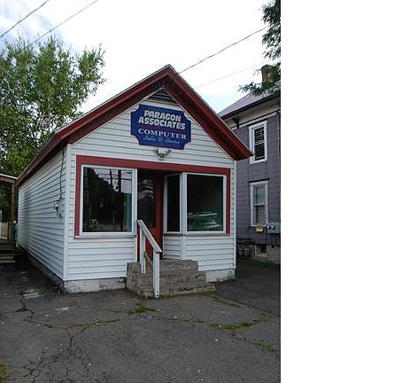 3rd image of 216 Port Watson St