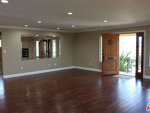 5th image of 2820 W 154th St