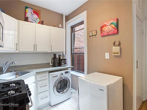 3rd image of 361 Sterling Pl #15