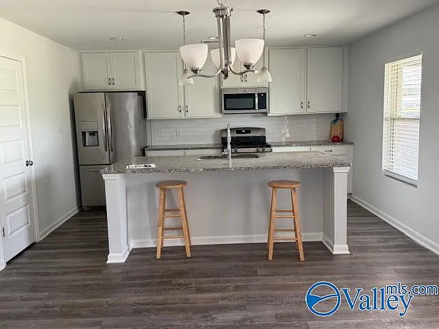 210 Hydra Cir — Photo 5