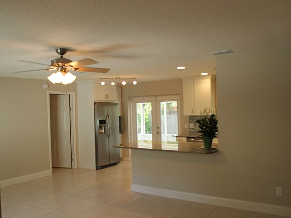2nd image of 1023 Tompkins Dr