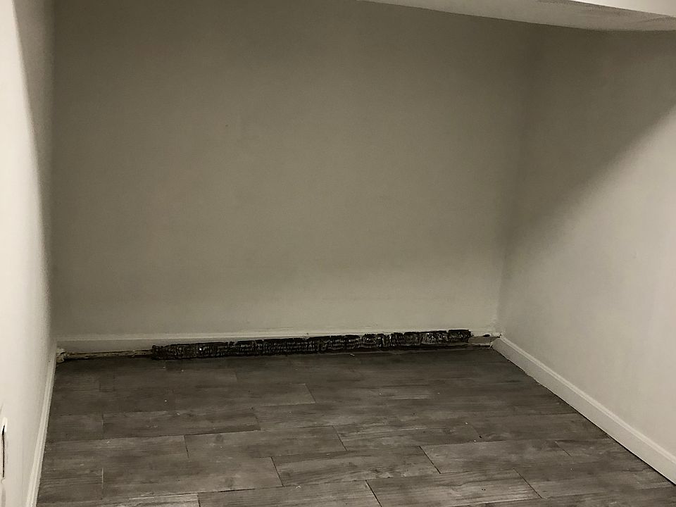 2nd image of 85 Mercer St Floor Basement
