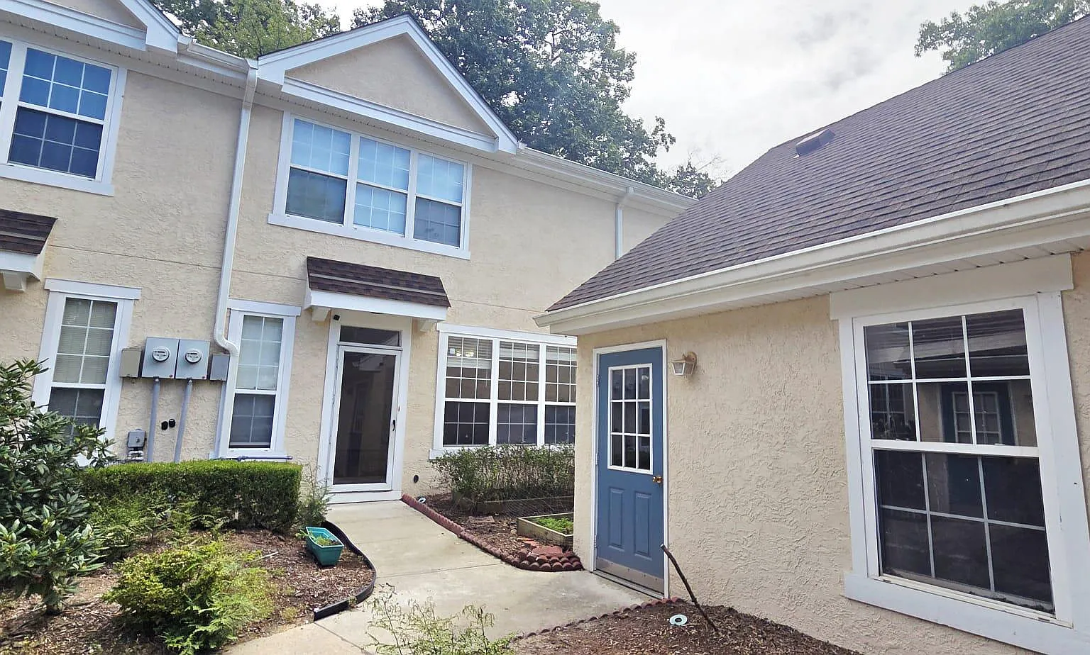 3 bed, 2.5 bath, 1878 sqft, $3,500 — Photo 2