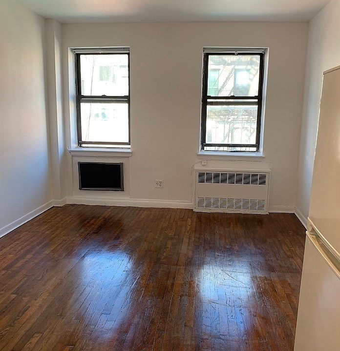 1st image of 76 Mulberry St #B5