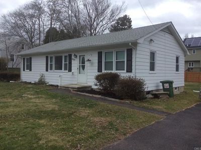 869 Plattsville Rd, Trumbull, CT, 06611