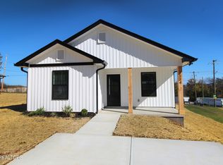 1034 Adams Ave, Knoxville, TN 37917