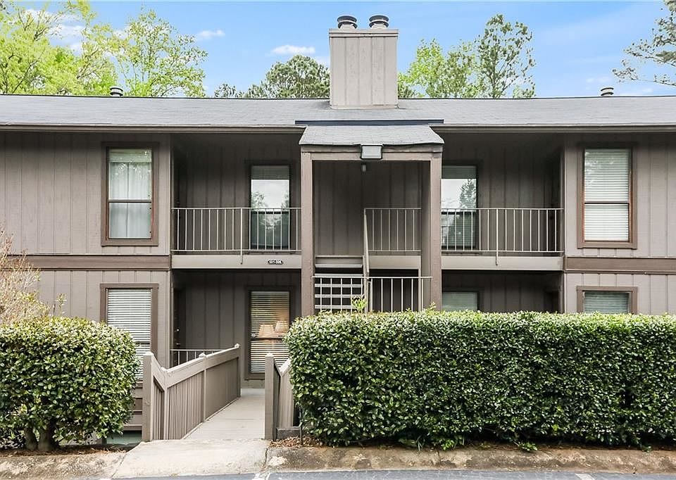 1st image of 503 Embers Dr SE
