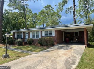 27 E Bruce St, Mc Rae, GA 31055