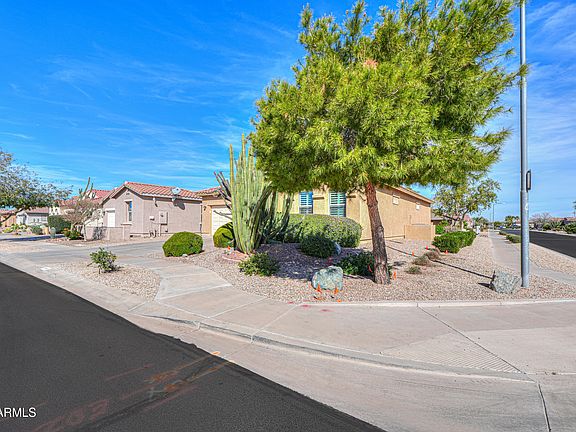 2nd image of 2680 E GOLDEN Trail
