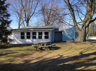 361 Island Dr, Beaverton, MI 48612