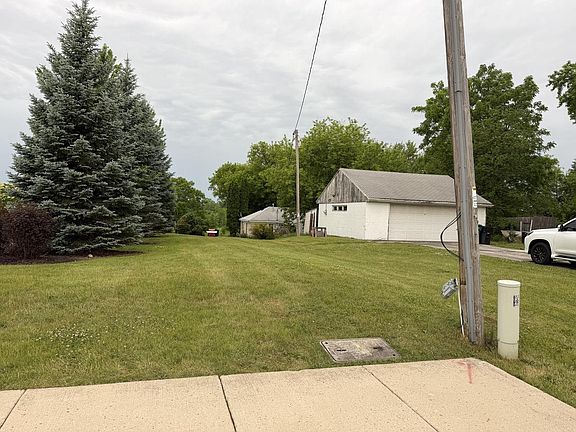 3rd image of W140N5683 LILLY ROAD