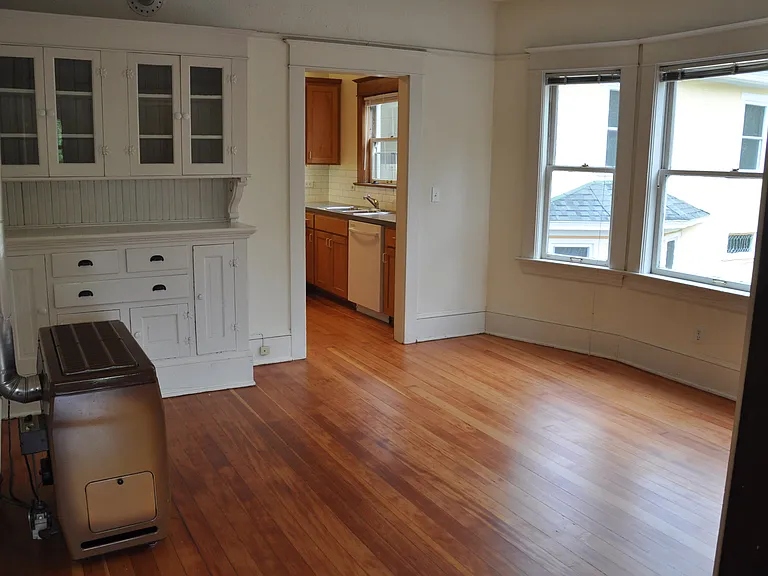 1425 SE Main St #3 — Photo 10