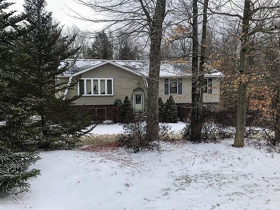 2nd image of 3224 Sussex Dr