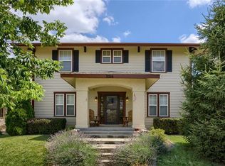 3216 SW Rockbridge Dr, Lees Summit, MO 64081