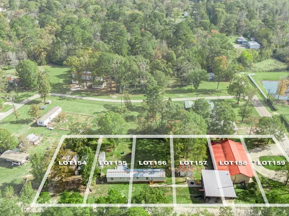 858 Big Hawg Dr, Trinity, TX 75862