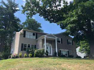 1218 Glenburnie Ln, Dresher, PA 19025