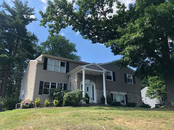 1218 Glenburnie Ln, Dresher, PA 19025