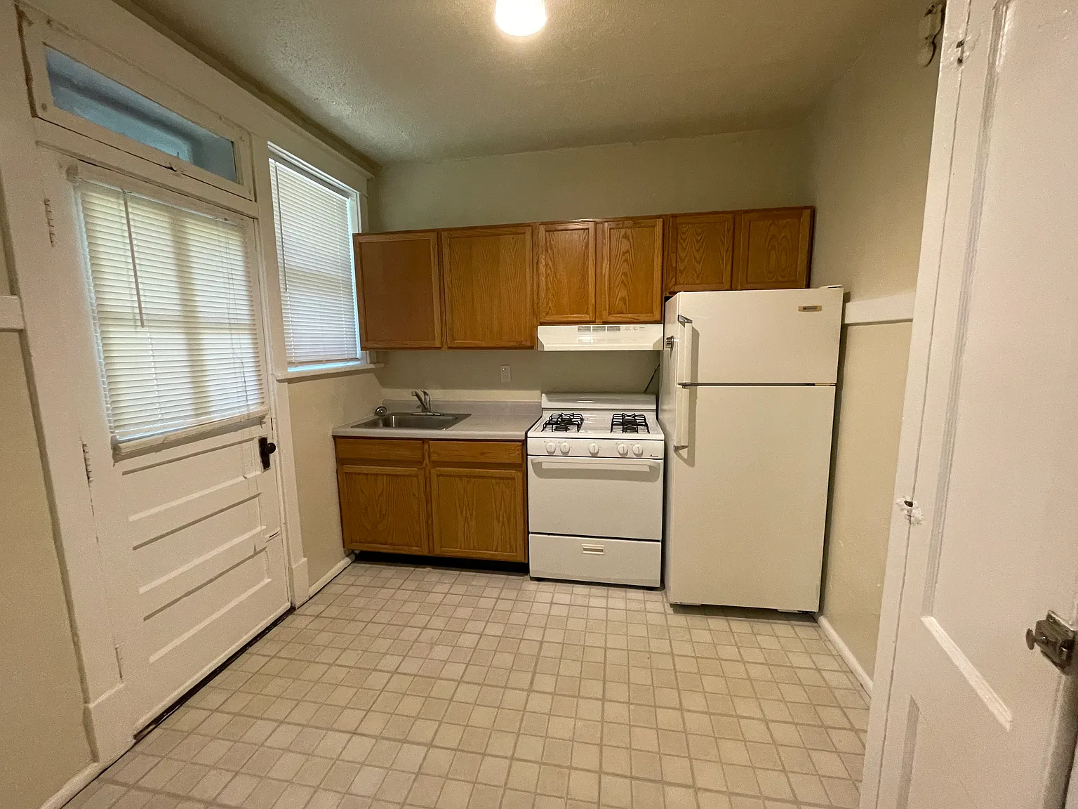 1 bed, 525 sqft, $925 — Photo 2