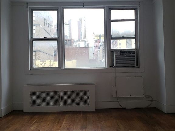 4th image of 200 E 30th St APT 6F