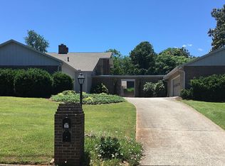 317 Trossachs Ln, Knoxville, TN 37922