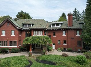 16390 S Park Blvd, Shaker Heights, OH