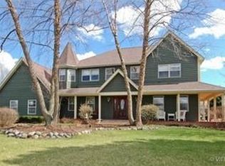 18N595 Field Ct, Dundee, IL 60118