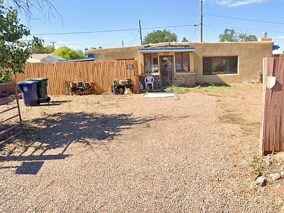 2nd image of 434 La Joya Rd