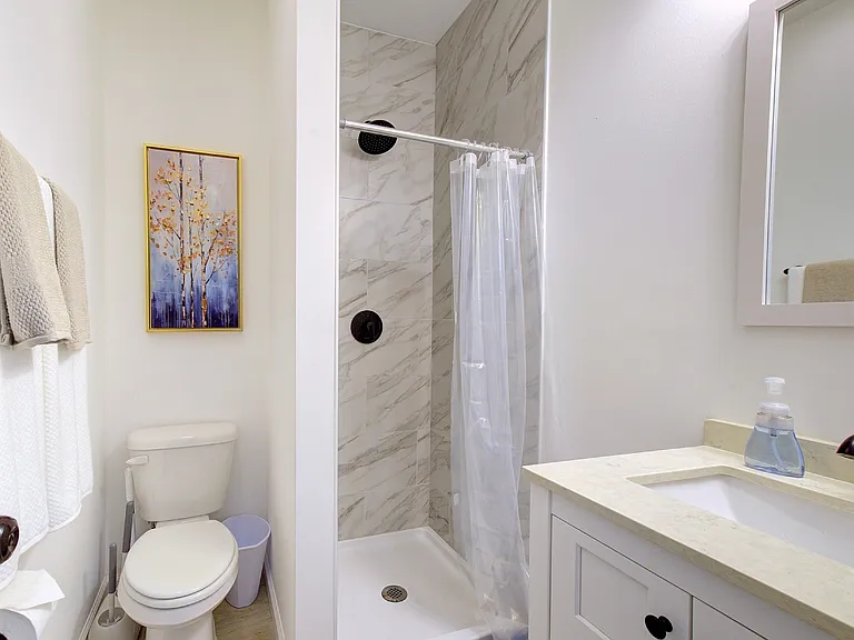 534 Wofford St — Photo 16