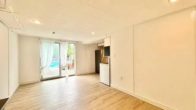 1 bed, 436 sqft, $1,900 — Photo 3