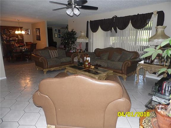 3rd image of 376 Buttonwood Dr