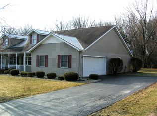 8670 Kelly Dr, Saint John, IN 46373
