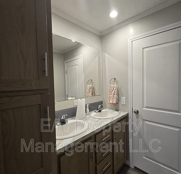 501 S Edwards Ave #1 — Photo 40