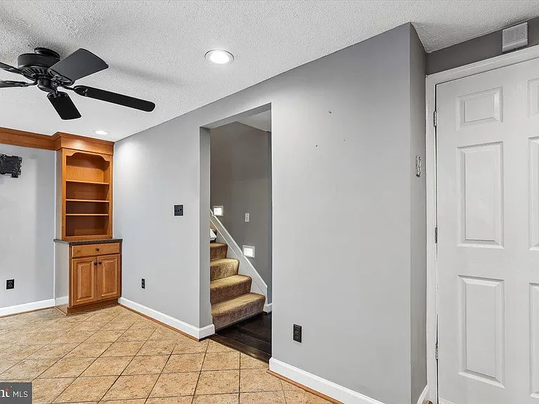 1594 Lodge Pole Ct — Photo 12