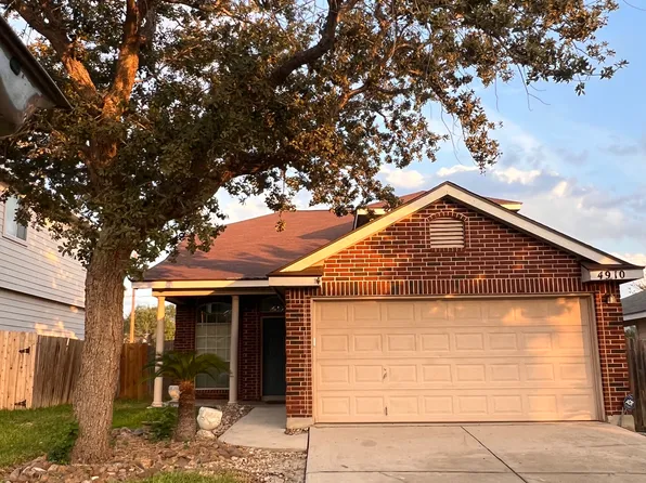 4910 Crestwood Hill Dr, San Antonio, TX 78244