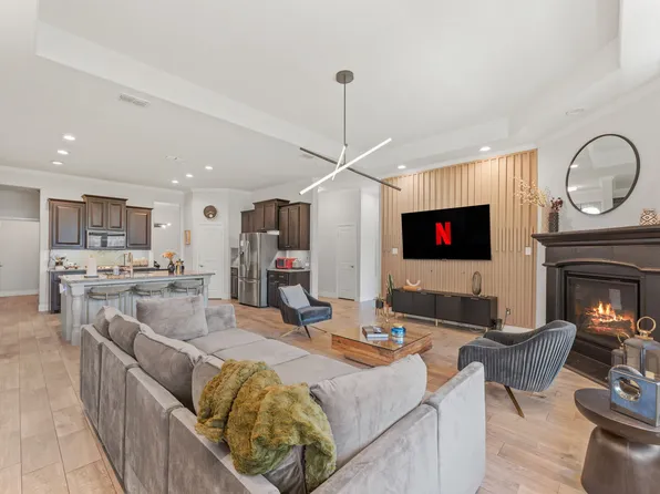 (undisclosed Address), Arlington, TX 76002