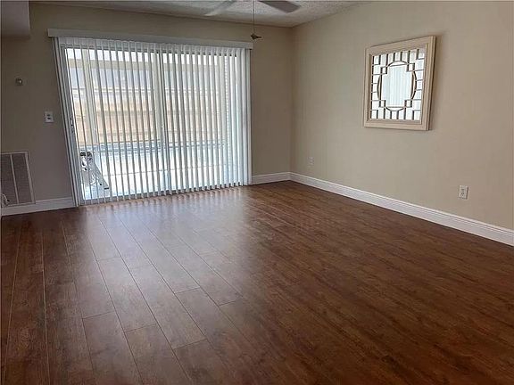 5th image of 2333 Indian River Blvd APT 503
