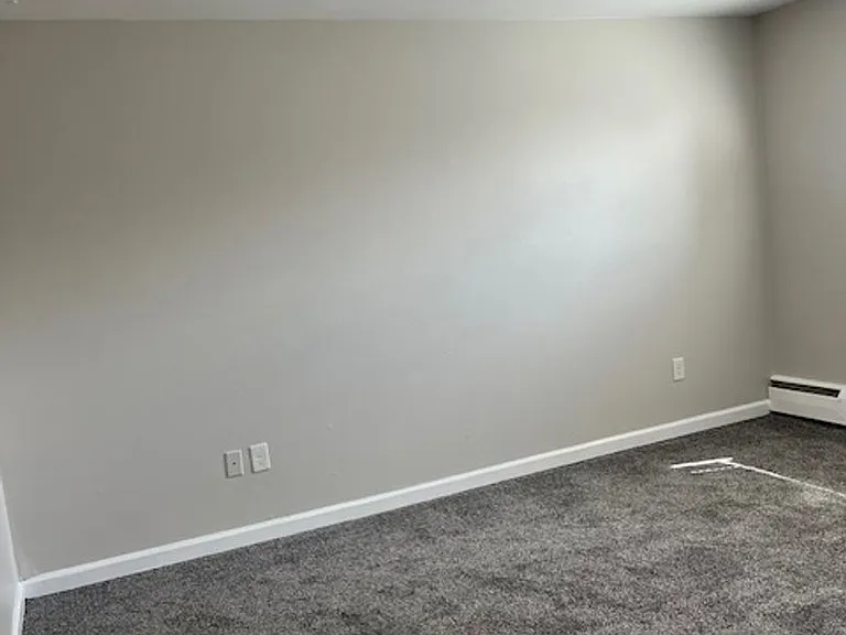 1592 Boston St — Photo 35