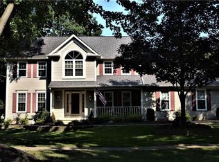 1044 Cedarwood Ln, Medina, OH 44256