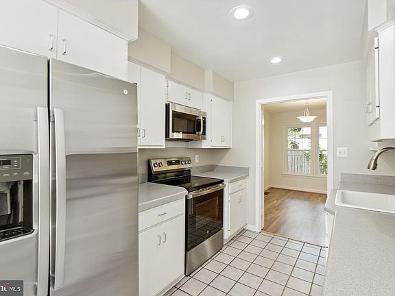 5th image of 1026 N Pelham St
