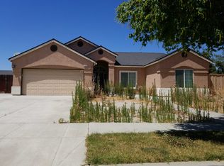 1606 Persimmon St, Lemoore, CA 93245