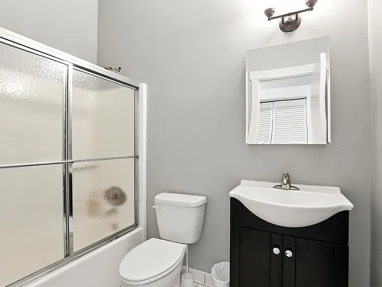 492 N Thomas St — Photo 29