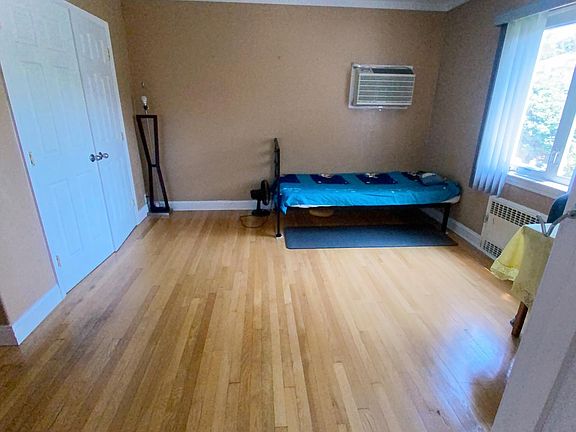 4th image of 6540 167th St Floor 2