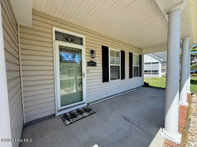 4975 N Hampton Dr SE — Photo 2